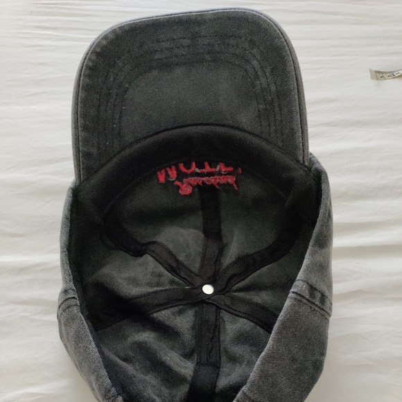 Rosebud Motel hat! - Picture 2 of 5